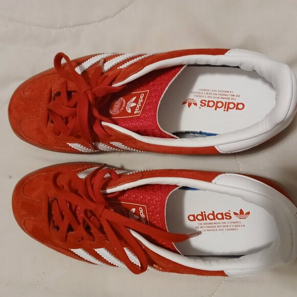 Adidas Gazelle Mens 6/Women's 8 Red Sneakers - Lightly Worn, Excellent Condition - Picture 6 of 6